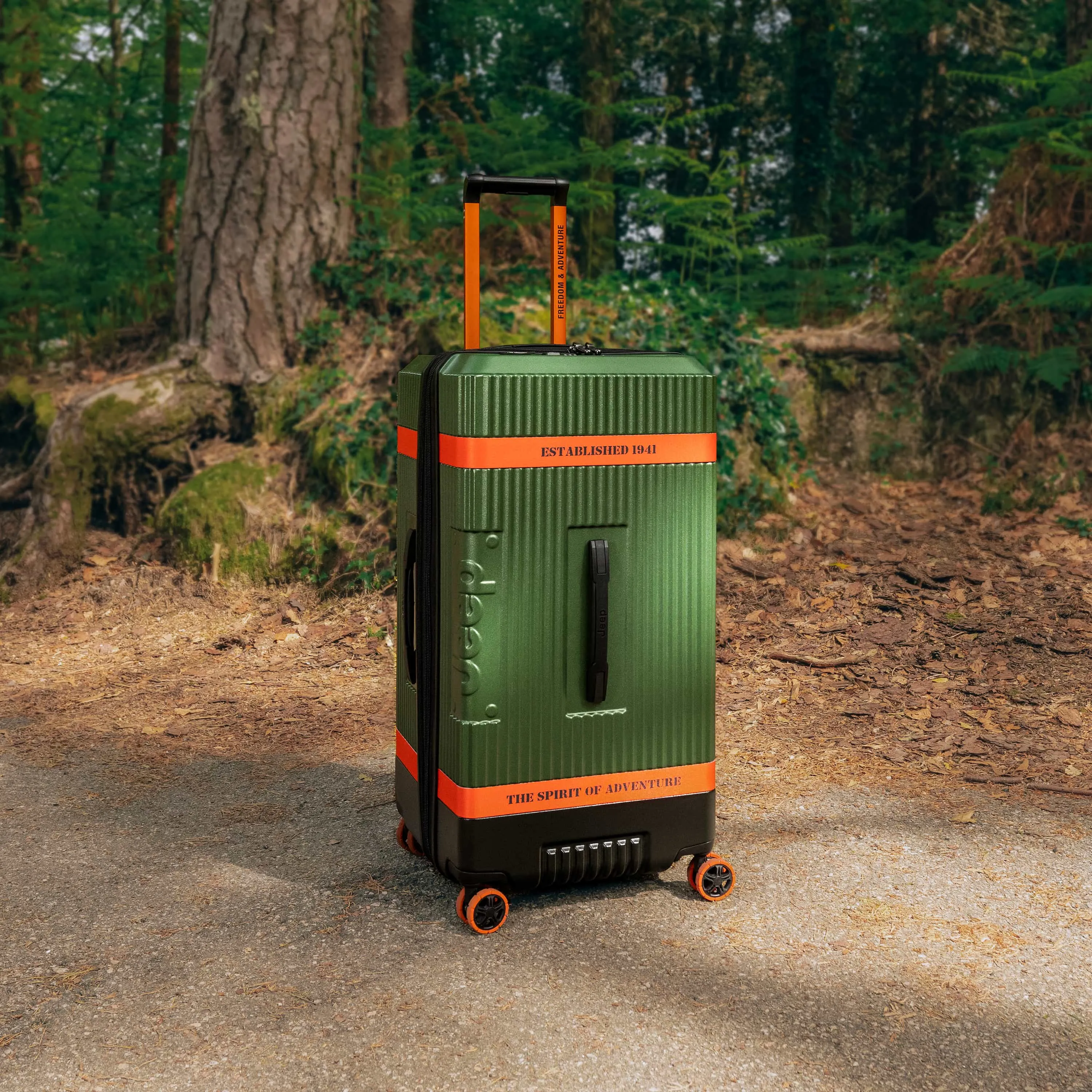 JH001A - Large Trunk Expandable Spinner