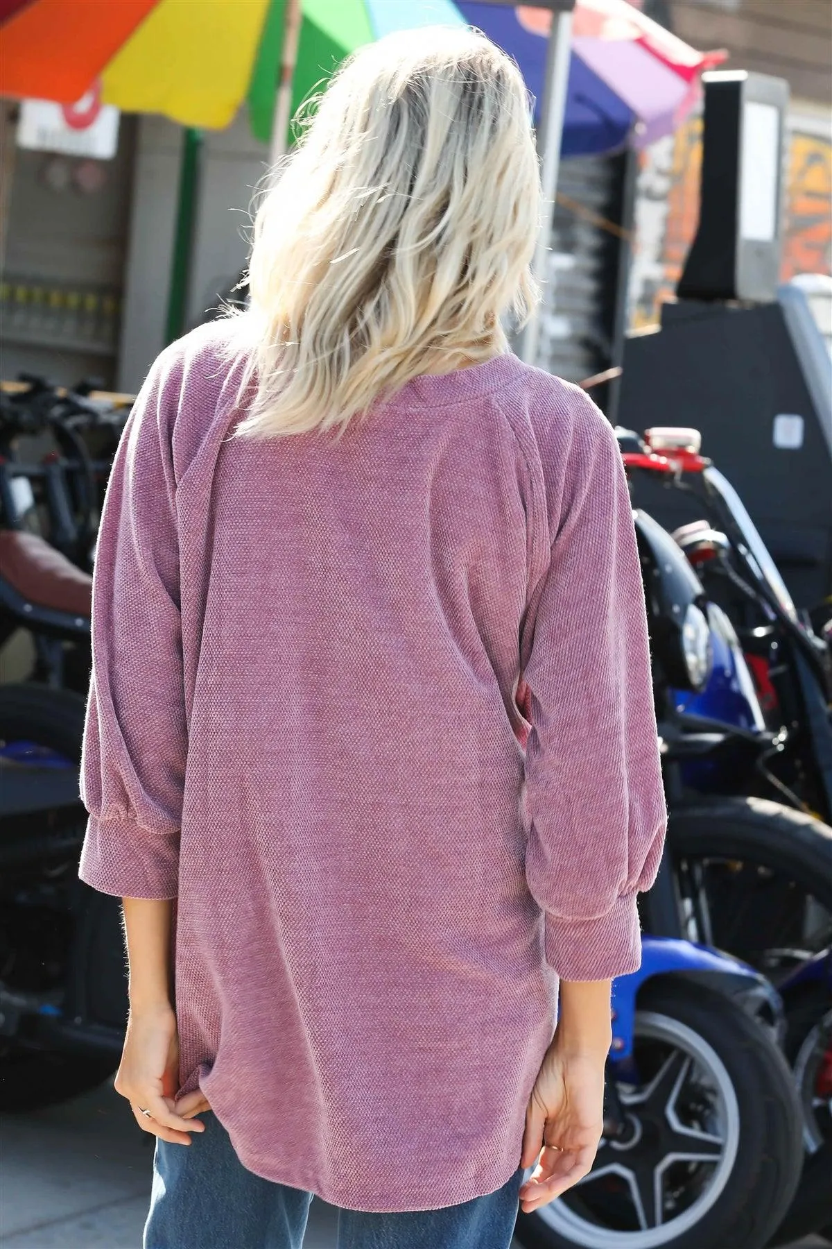Mauve Velvet Textured V-Neck Balloon Sleeve Top /1-1-1