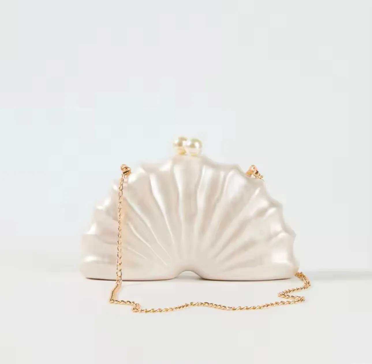 Pearly Shell Clutch Bag