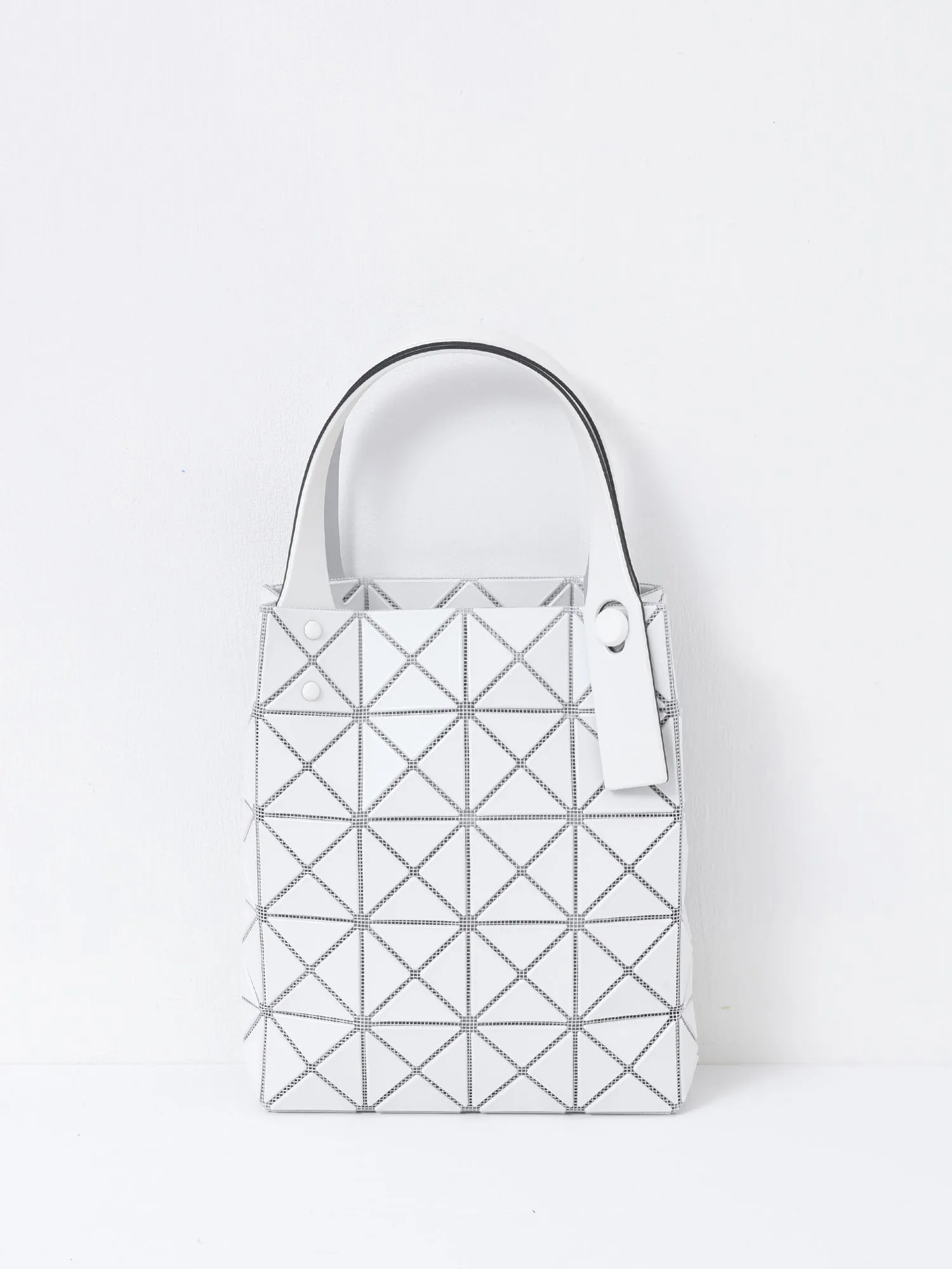 PRISM PLUS_01-WHITE_BB46AG521