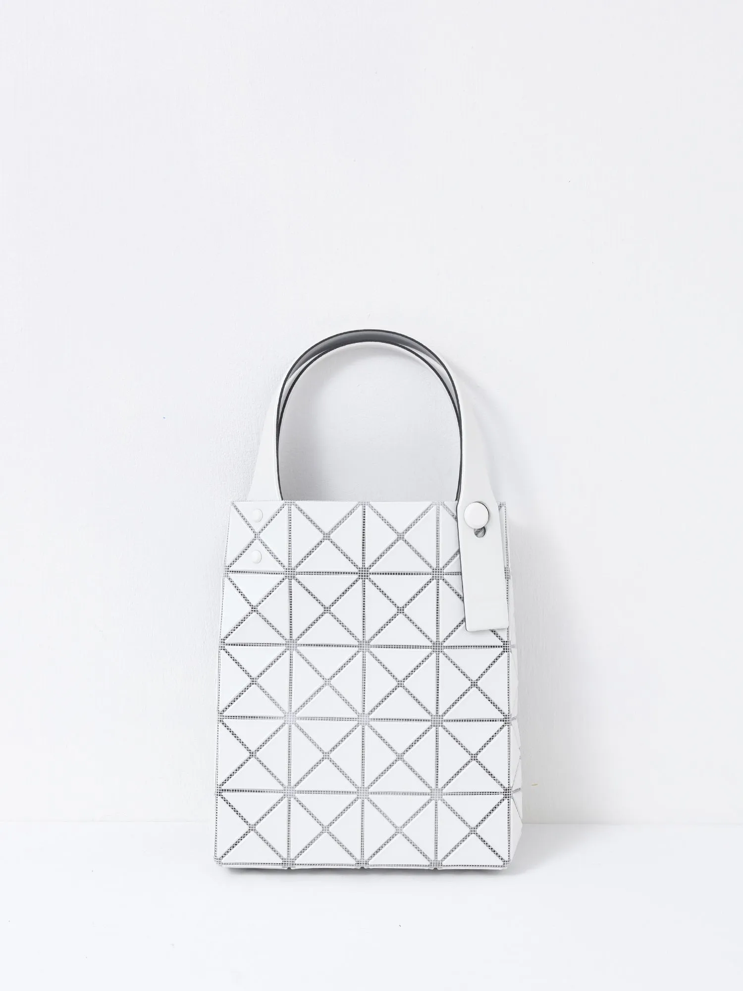 PRISM PLUS_01-WHITE_BB46AG521