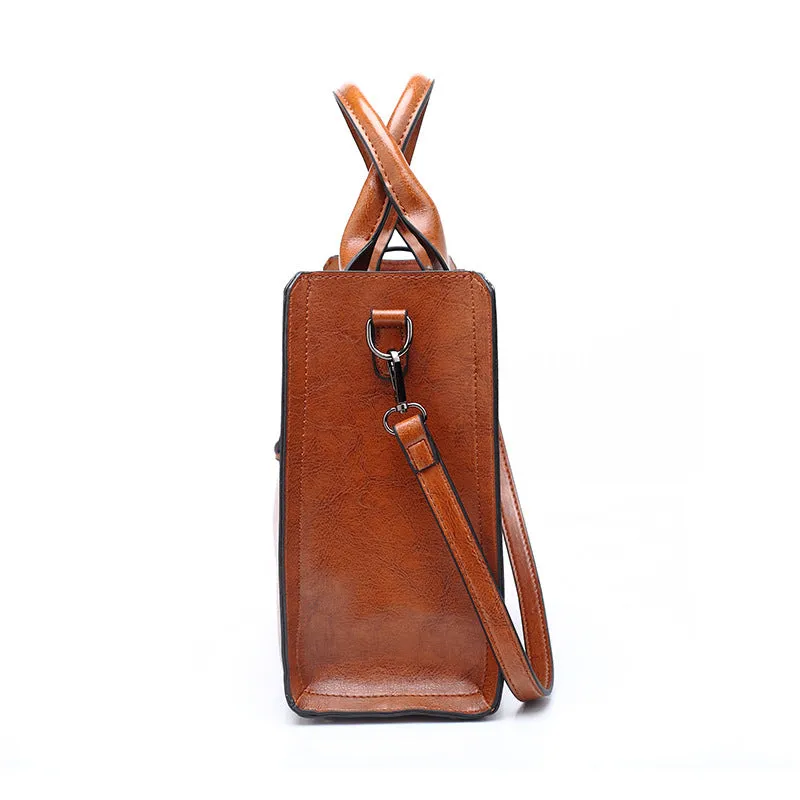 The Emelia Messenger Tote