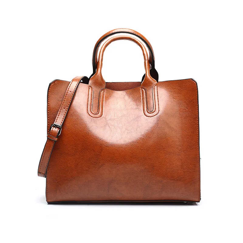 The Emelia Messenger Tote